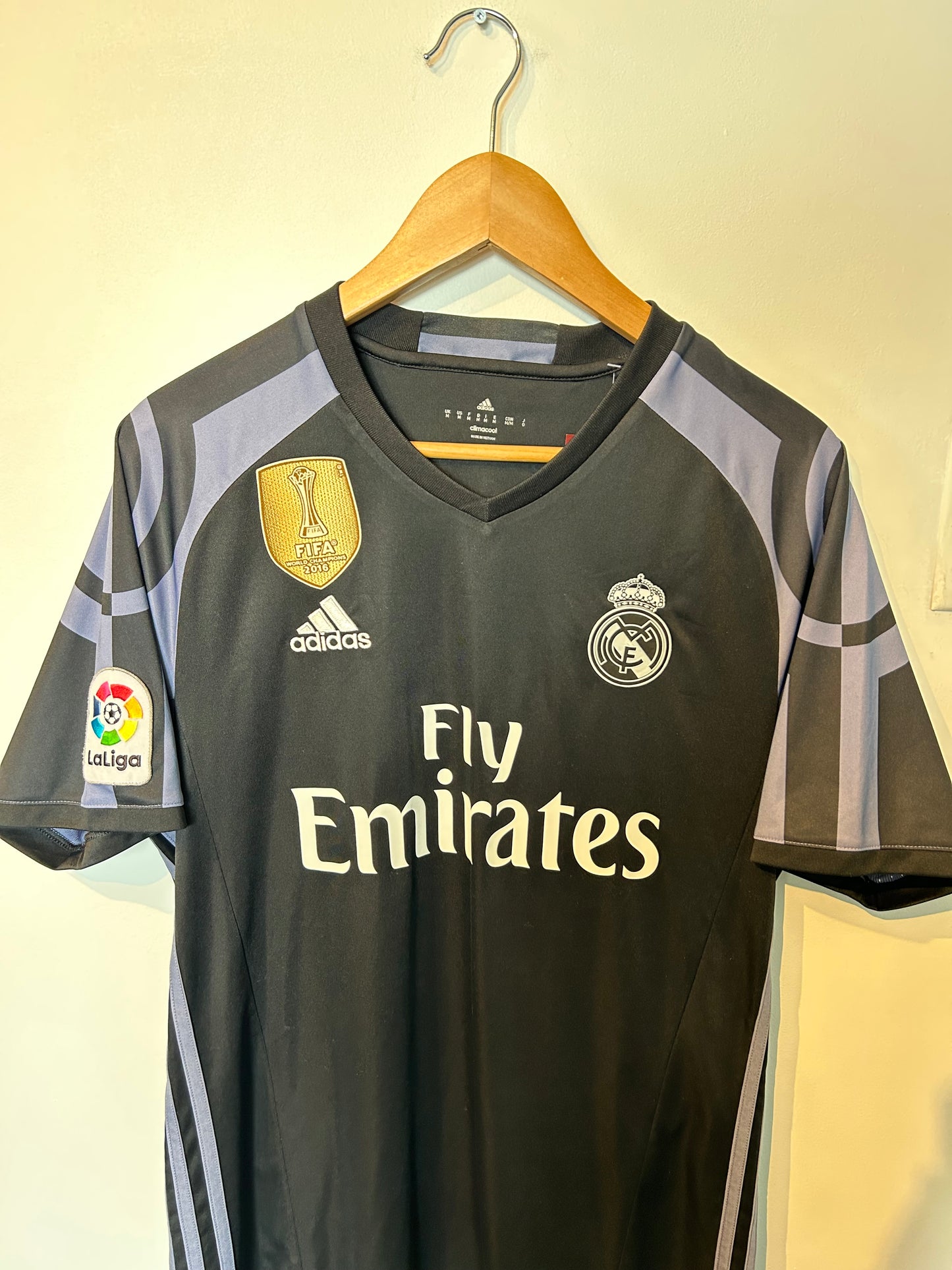 Real Madrid 2016-17 Third Shirt - Ronaldo #7 - M