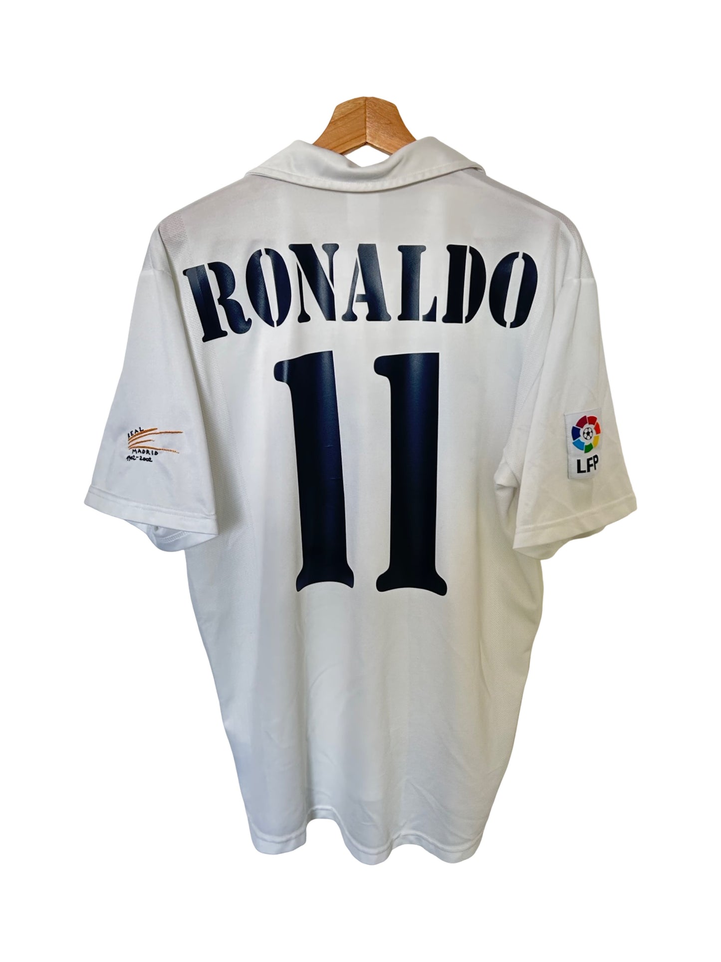 Real Madrid 2002-03 Home Shirt - Ronaldo #11 - M