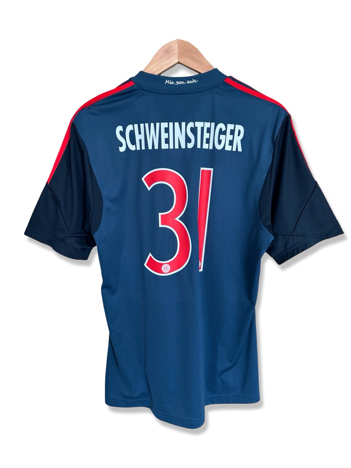 Bayern Munich 2013-14 Third Shirt - Schweinsteiger #31 - M