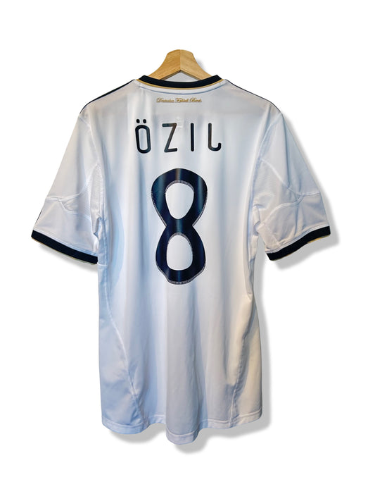 Germany 2010-11 Home Shirt - Özil #8 - M