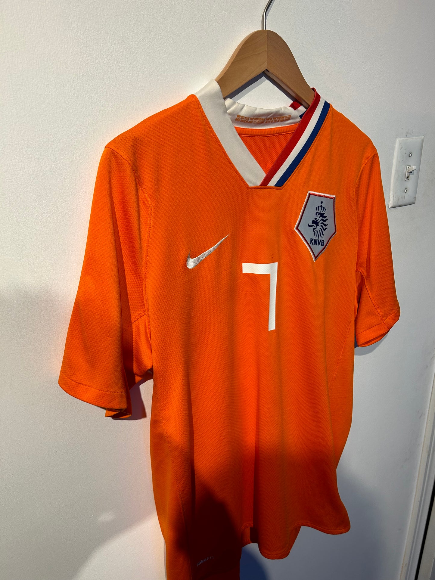 Netherlands 2008-10 Home Shirt - V. Persie #7