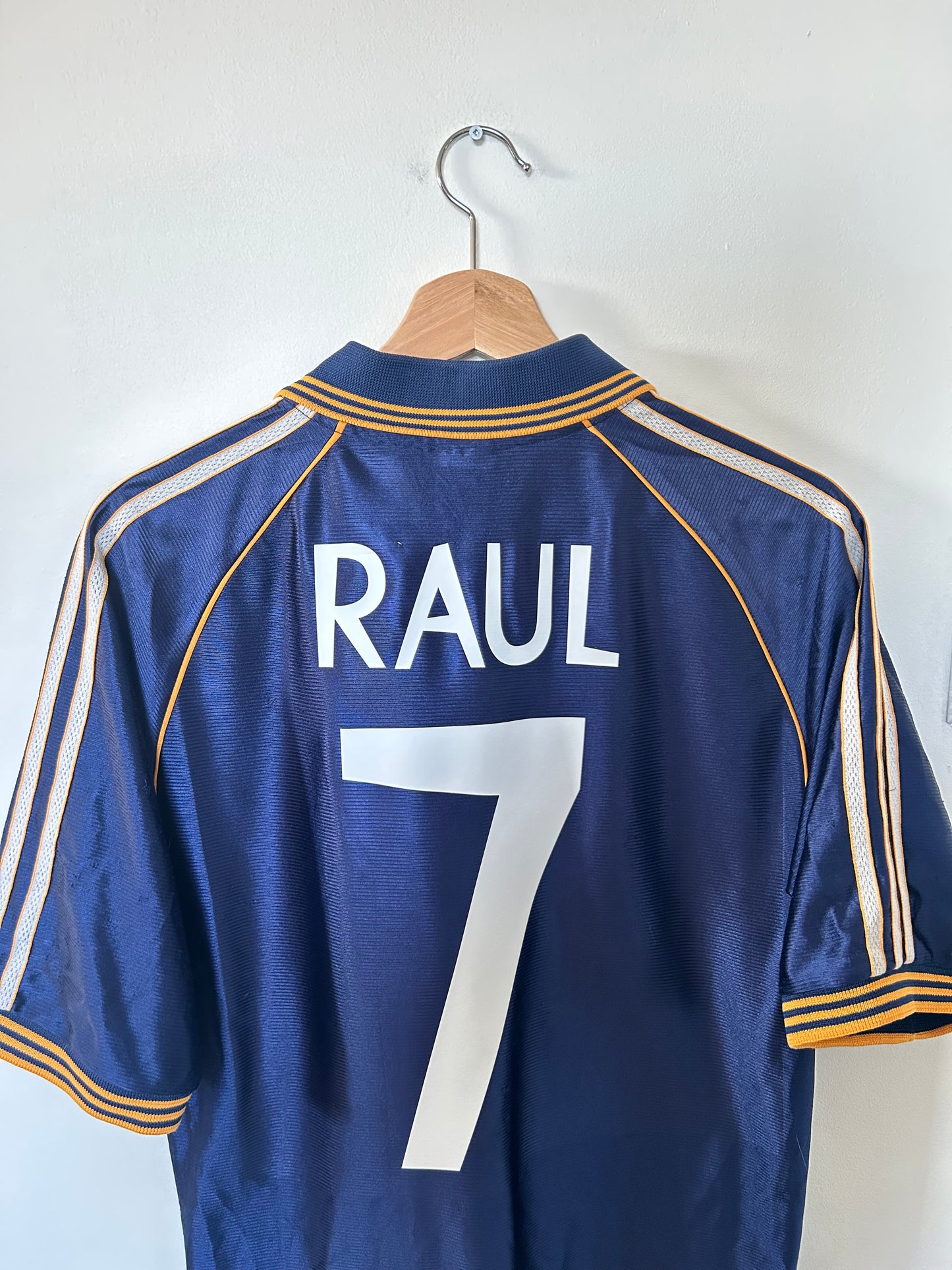 Real Madrid 1998-99 Third Shirt - Raul #7 - S