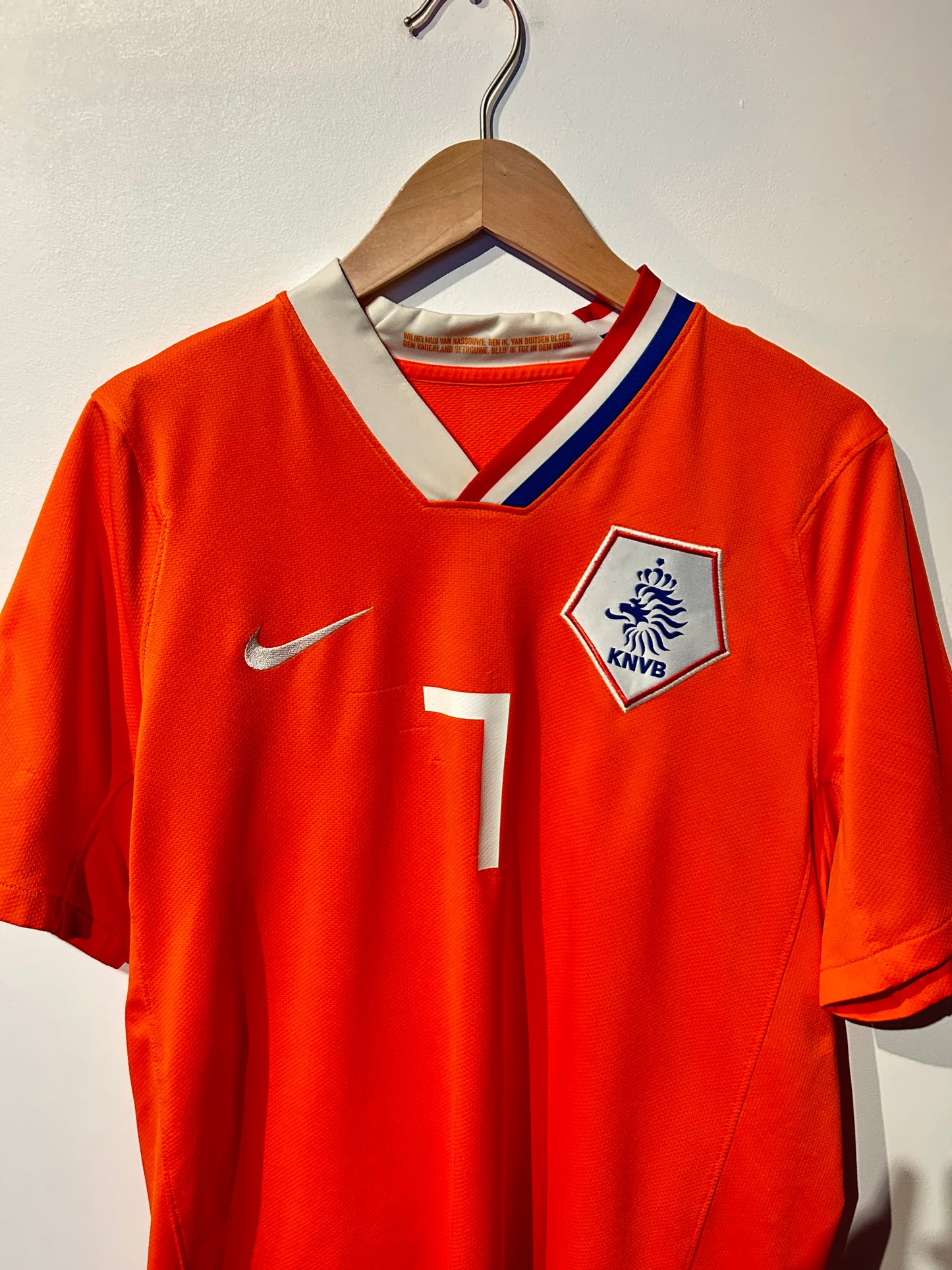 Netherlands 2008-10 Home Shirt - V. Persie #7