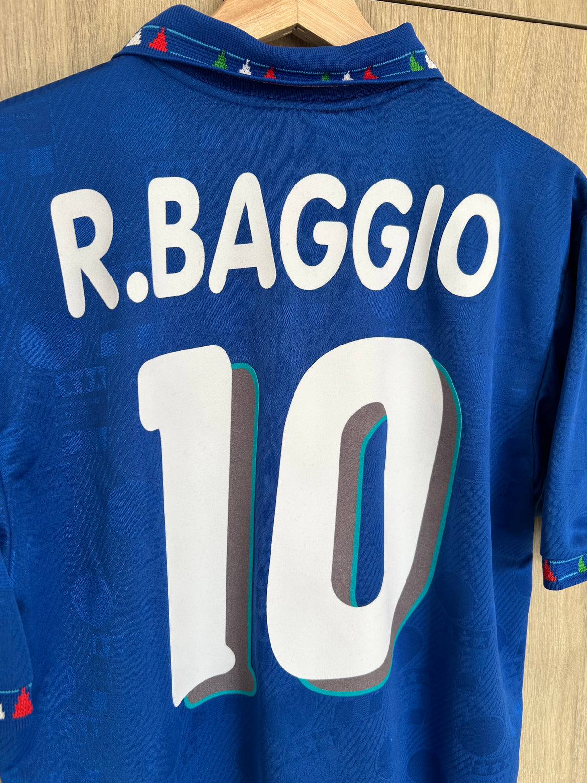 Italy 1994 Home Shirt - R. Baggio #10 - L