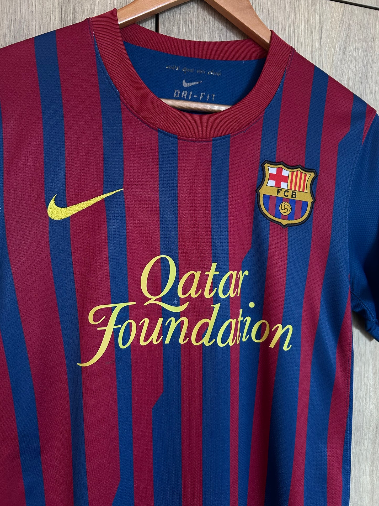 Barcelona 2011-12 Home Shirt - Xavi #6 - S