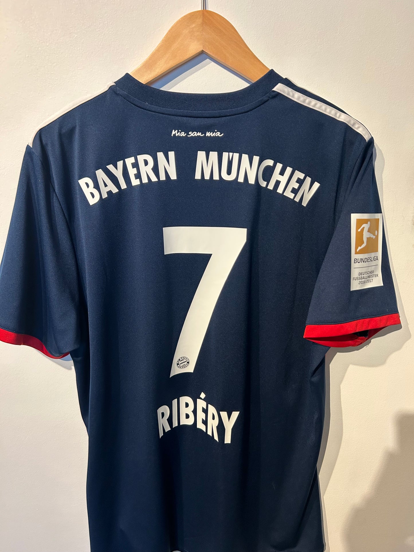 Bayern Munich 2017-18 Away Shirt - Ribery #7 - L