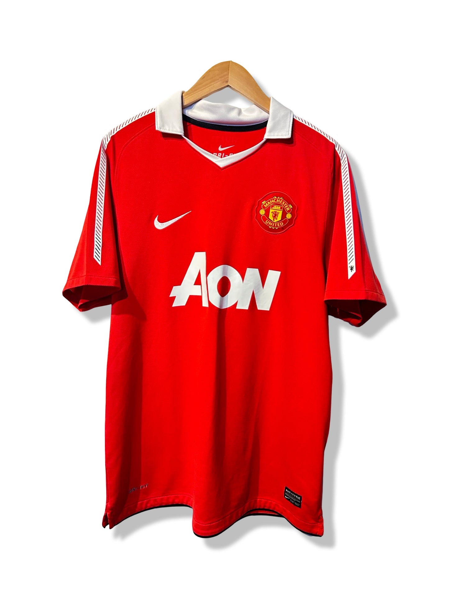 Manchester United 2010-11 Home Shirt - Berbatov #9 - L