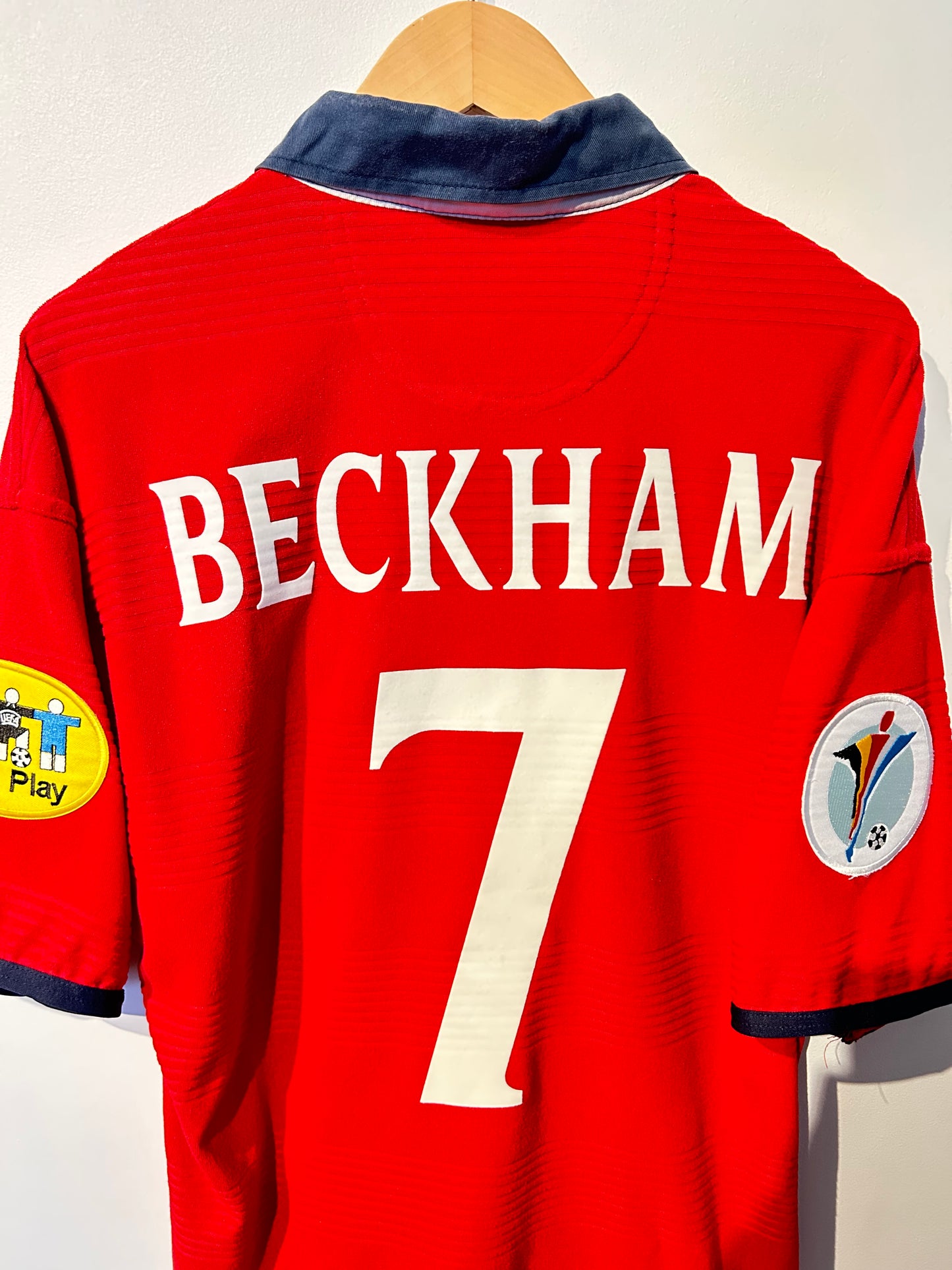 England 1999-01 Away Shirt - Beckham #7 - M