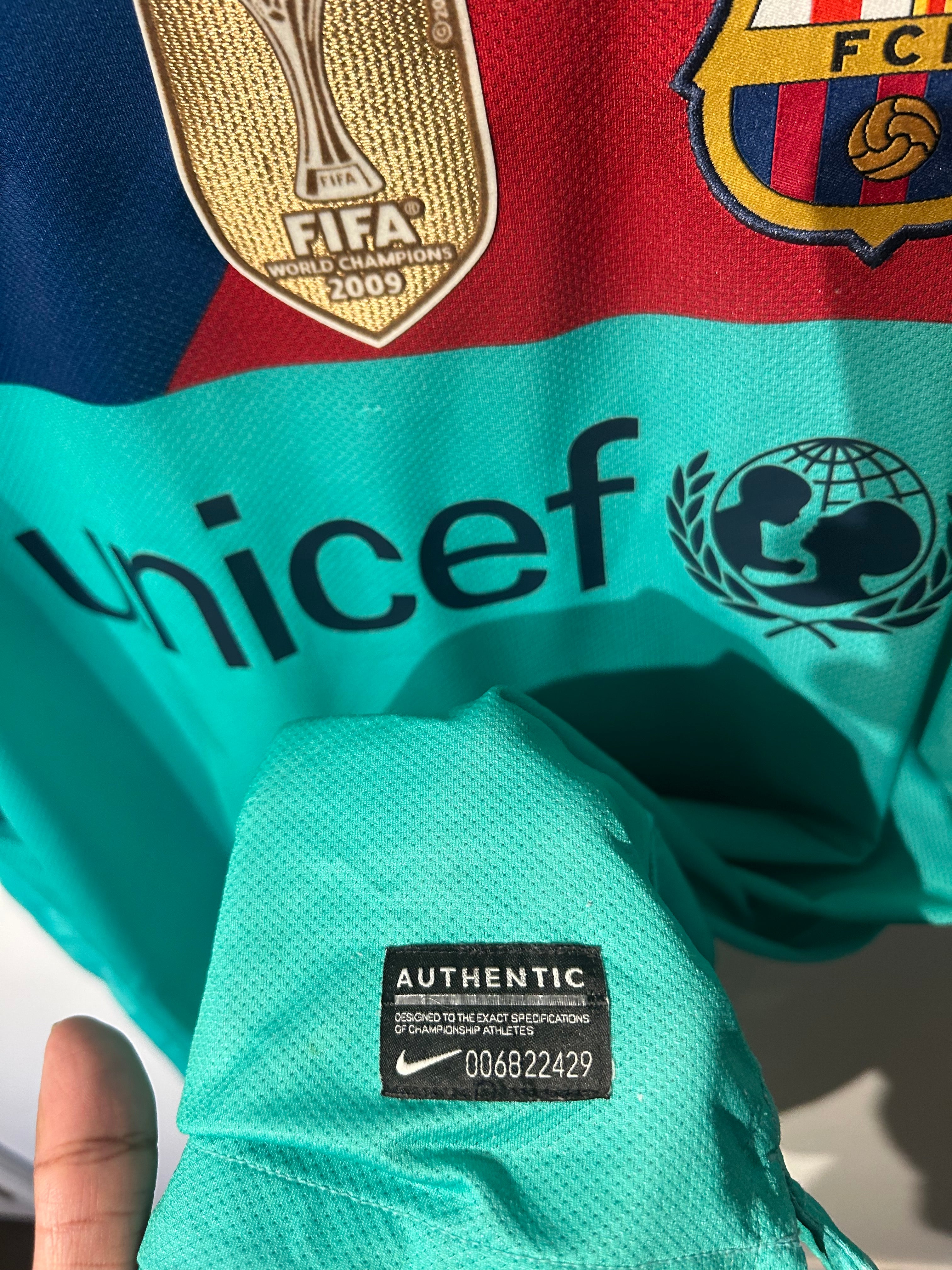 Barcelona 2010-11 Away Shirt - Messi #10 - XL – Football Heaven