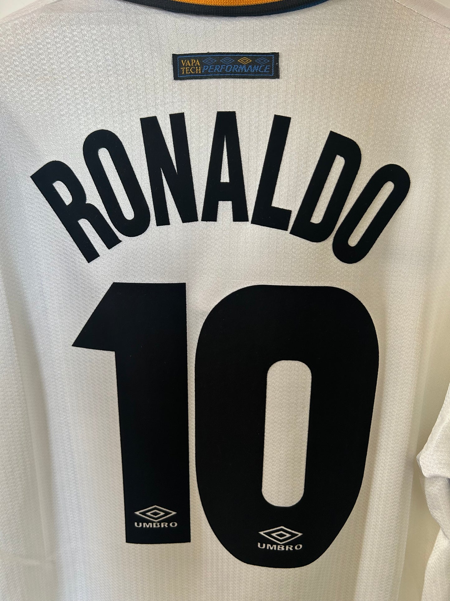 Inter Milan 1997-98 Away Shirt - Ronaldo #10 - L