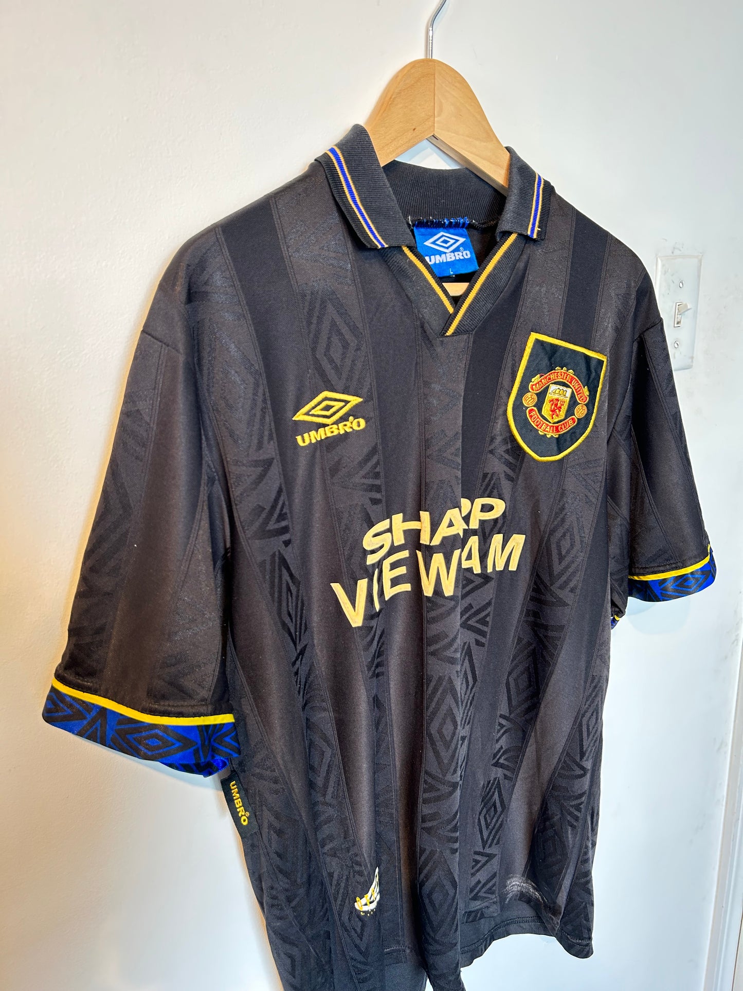 Manchester United 1993-95 Away Shirt - Cantona #7 - L