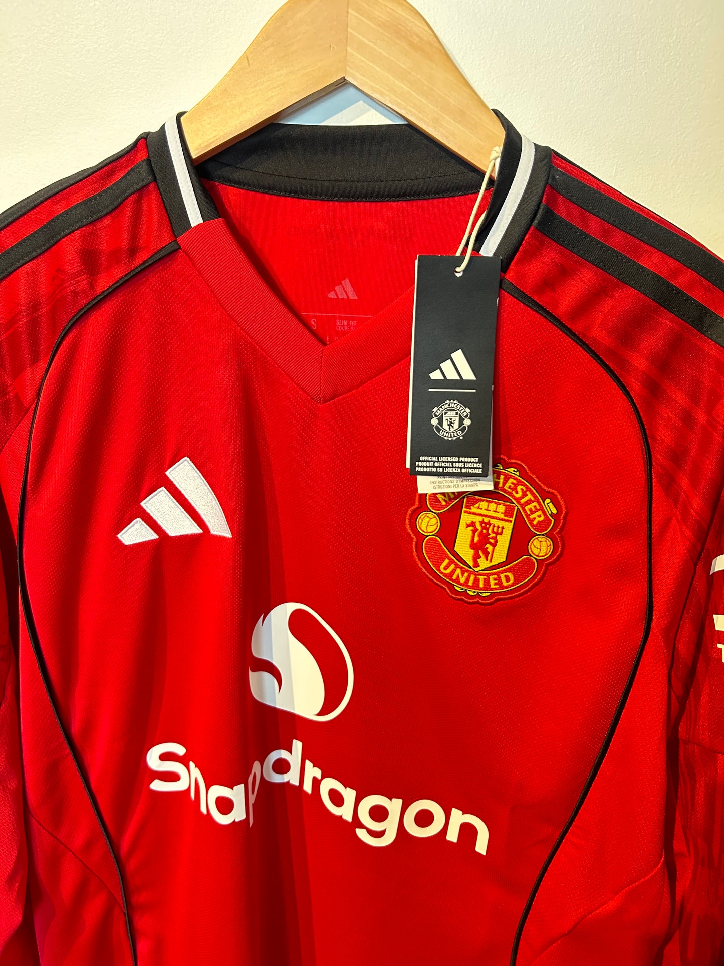 Manchester United 2025-26 Home Shirt L/S - B. Fernandes #8 - S BNWT