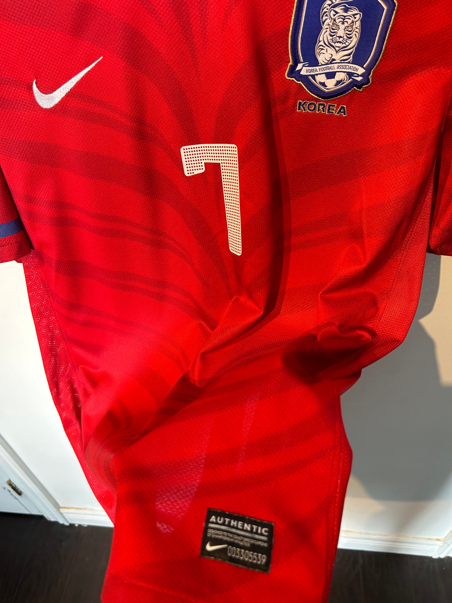 South Korea 2010-11 Home Shirt - Ji Sung Park #7 - XL