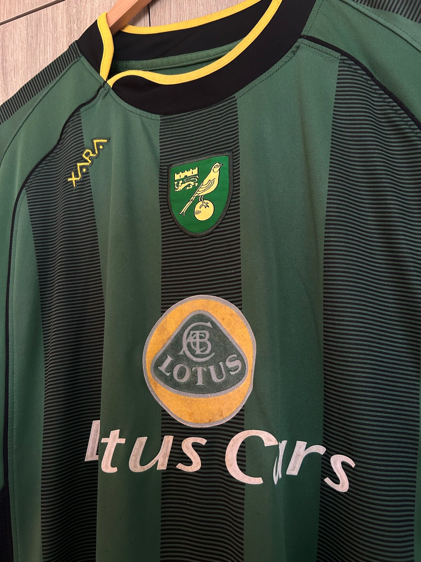 Norwich 2004-06 Away Shirt - XL
