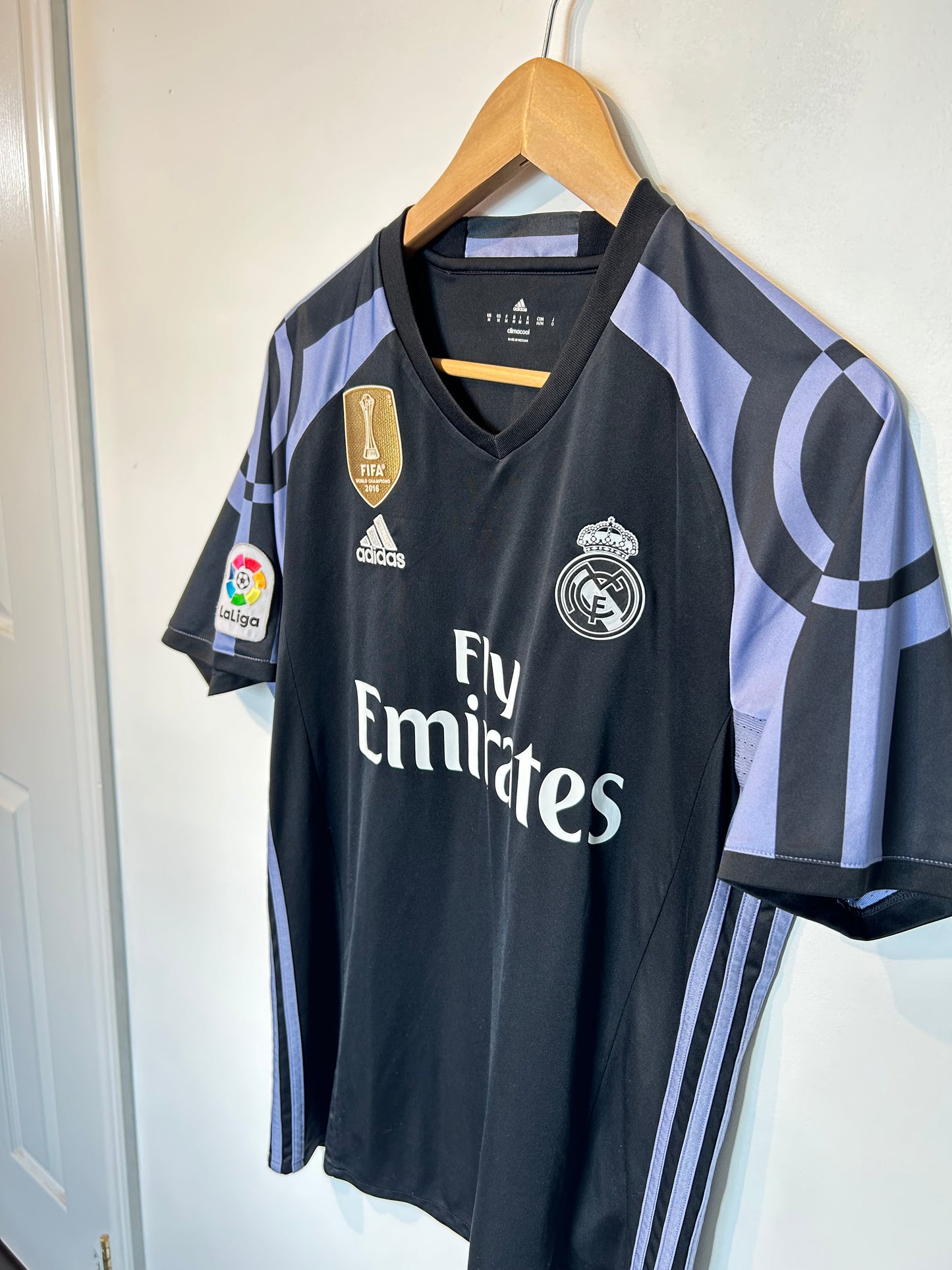 Real Madrid 2016-17 Third Shirt - Ronaldo #7 - M