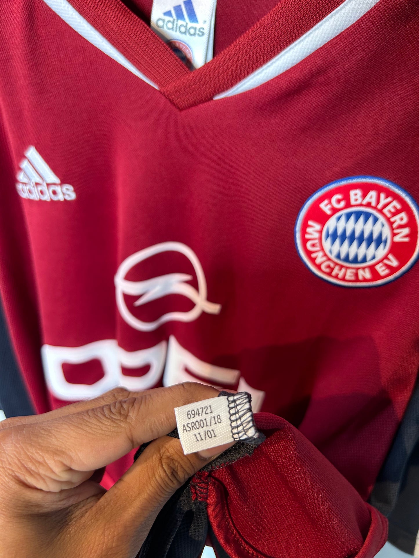 Bayern Munich 2001-02 Home Shirt - Elber #9 - XL