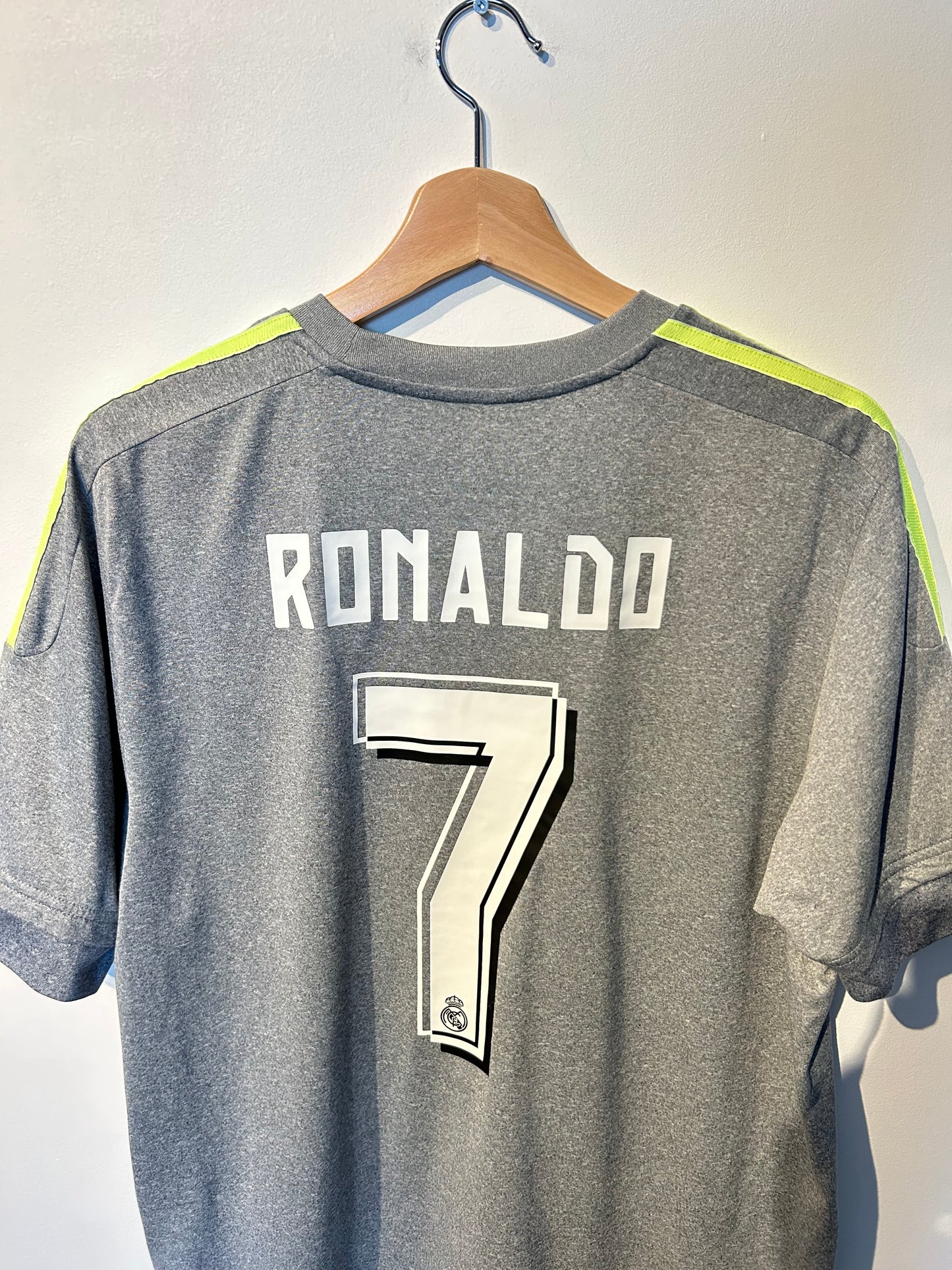Real Madrid 2015-16 Away Shirt - Ronaldo #7 - M