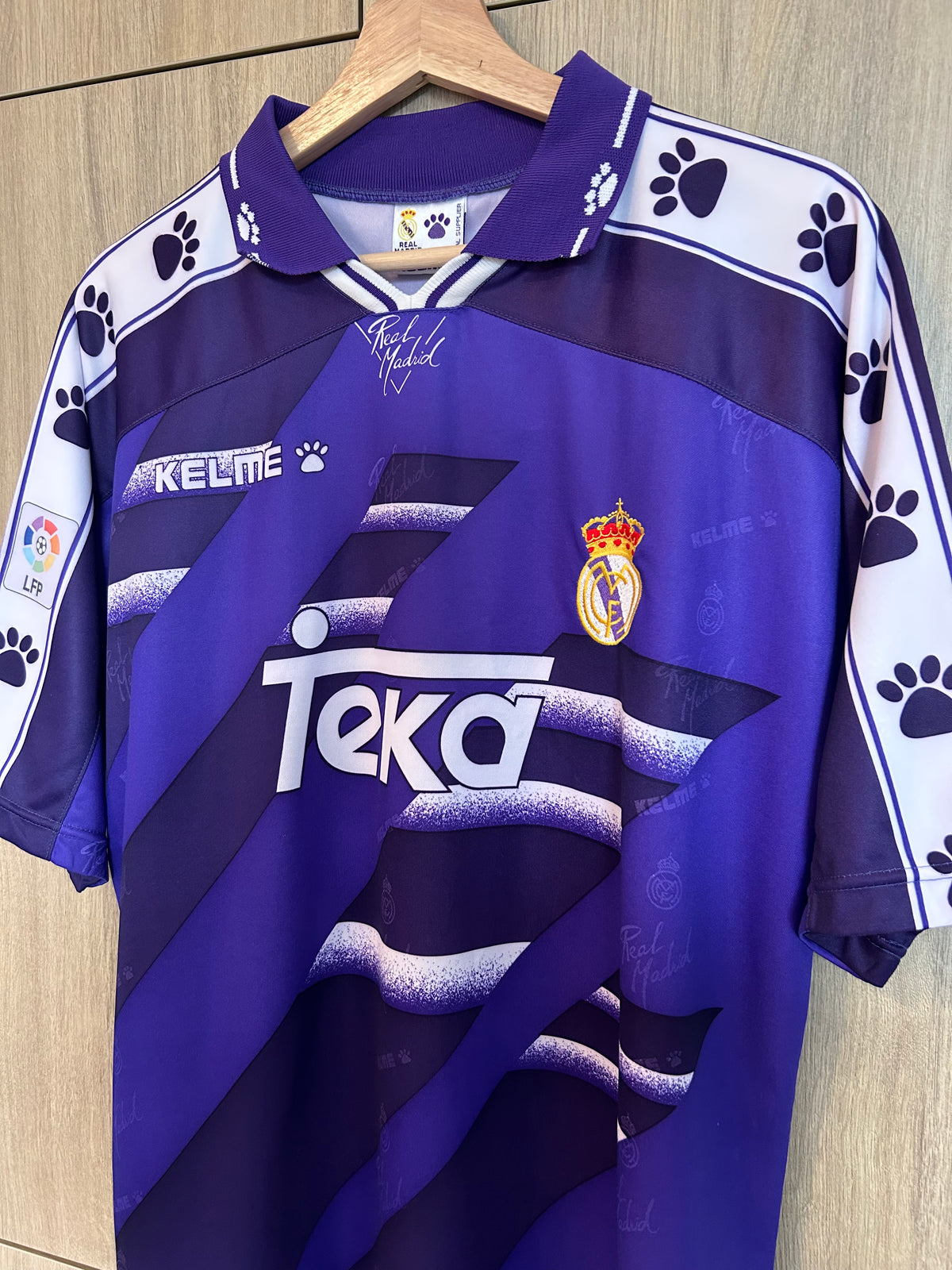 Real Madrid 1994-96 Away Shirt - Raul #17 - L