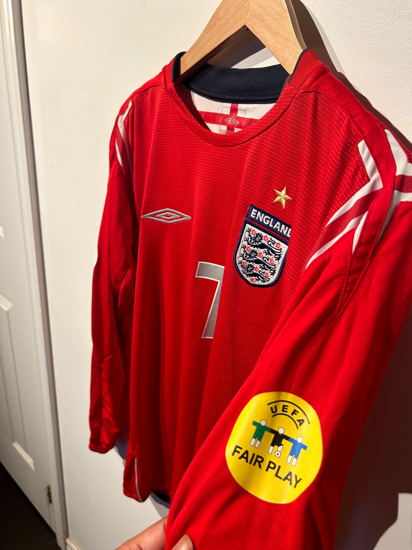 England 2004-06 Away Shirt L/S - Beckham #7 - L