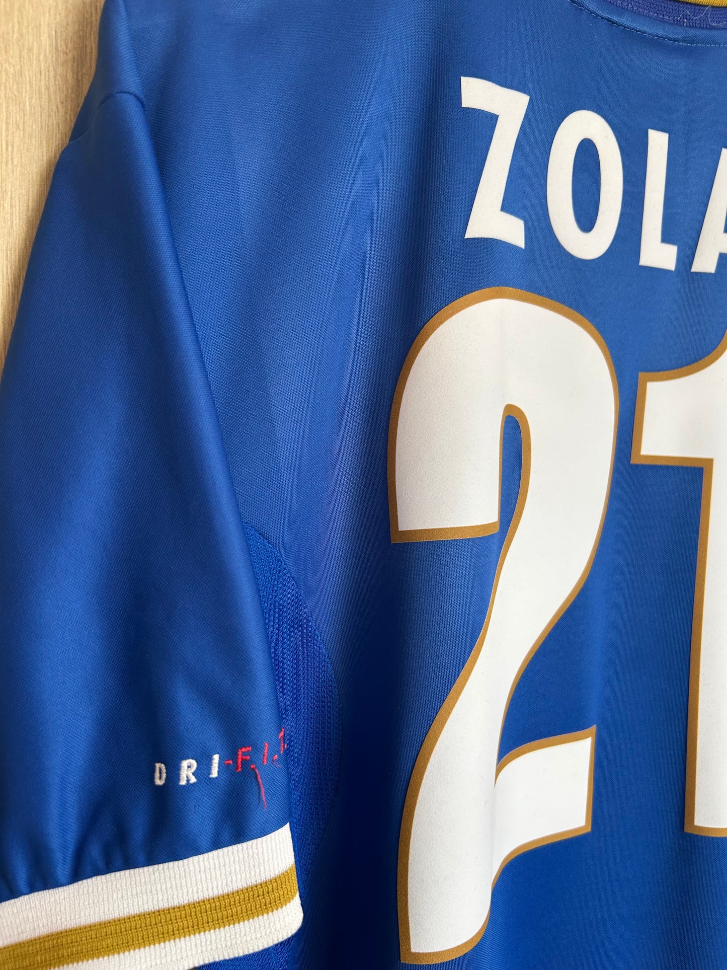 Italy 1996-97 Home Shirt - Zola #21 - L