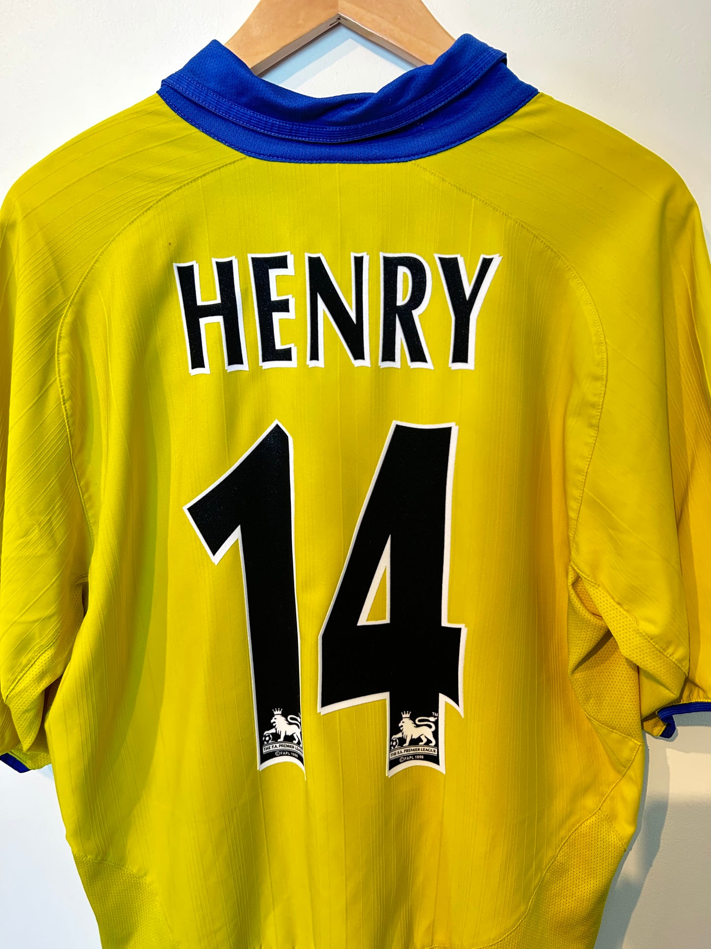 Arsenal 2003-05 Away Shirt - Henry #14 - M