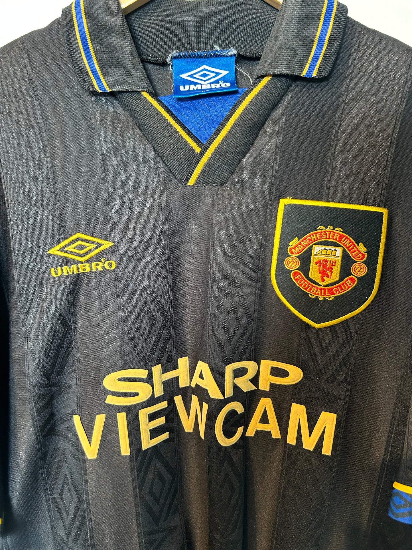 Manchester United 1993-95 Away Shirt - Cantona #7 - XL