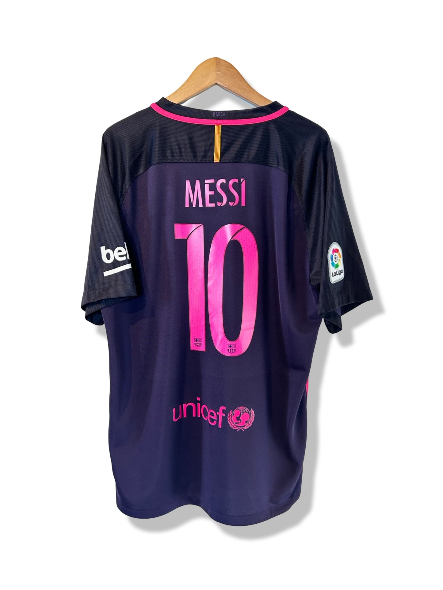 Barcelona 2016-17 Away Shirt - Messi #10 - XL