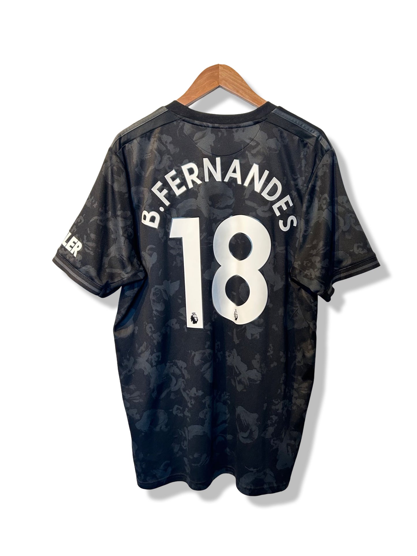 Manchester United 2019-20 Third Shirt - B. Fernandes #18 - XL