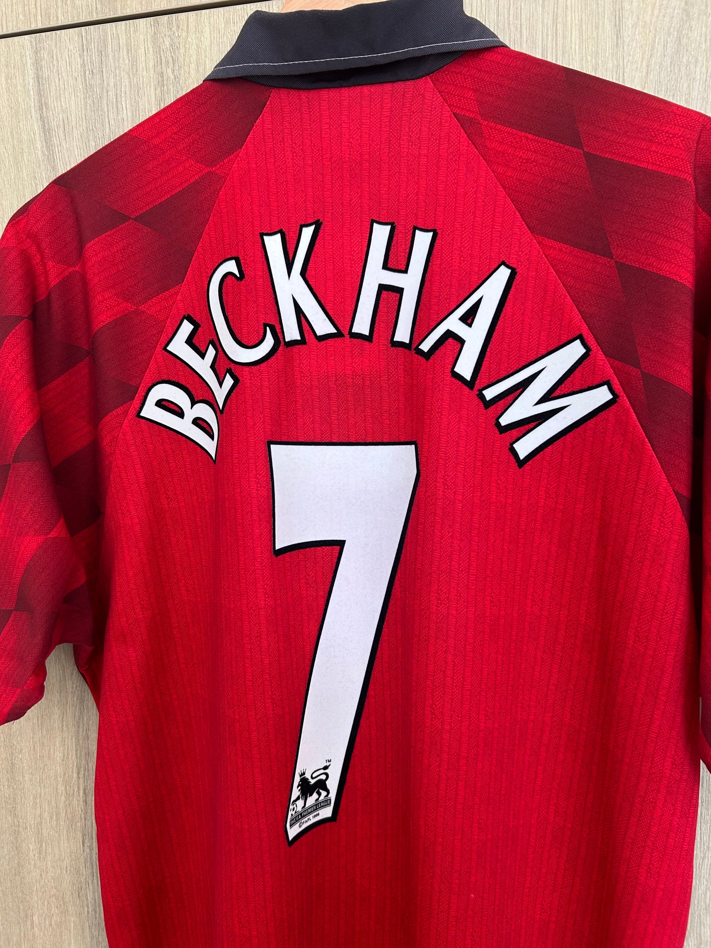 Manchester United 1997-98 Home Shirt - Beckham #7 - L