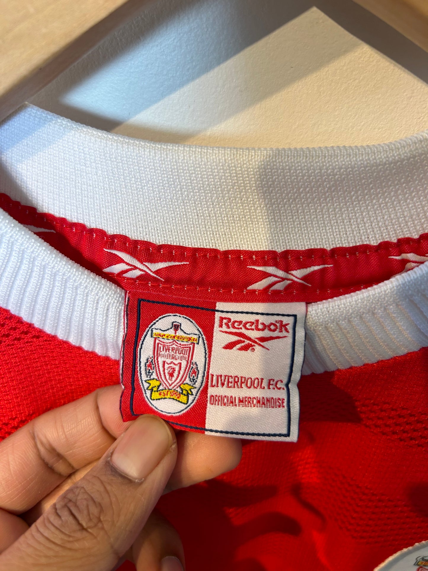 Liverpool 1998-00 Home Shirt - Gerrard #28 - M