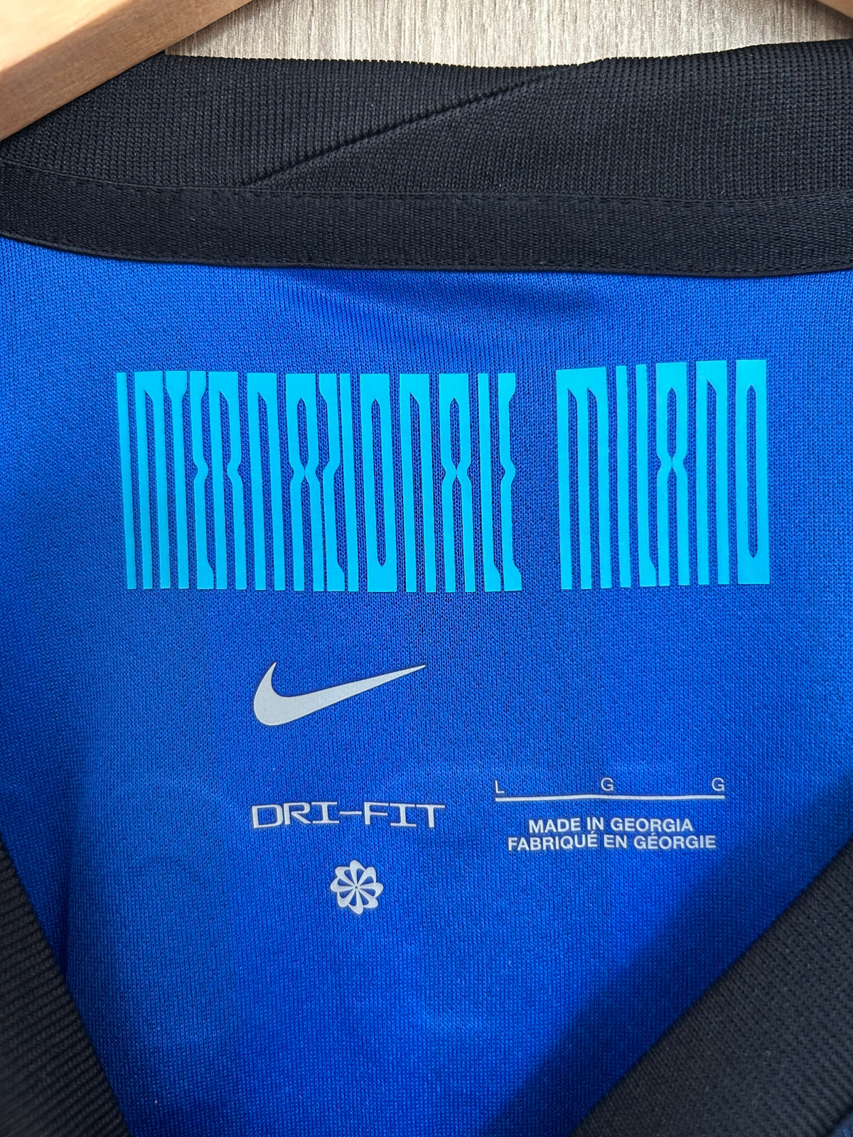 Inter Milan 2025-26 Home Shirt - Thuram #9 - L