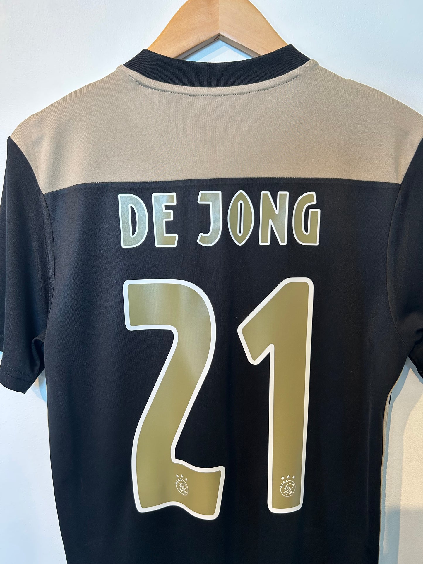 Ajax 2018-19 Away Shirt - De Jong #21 - S