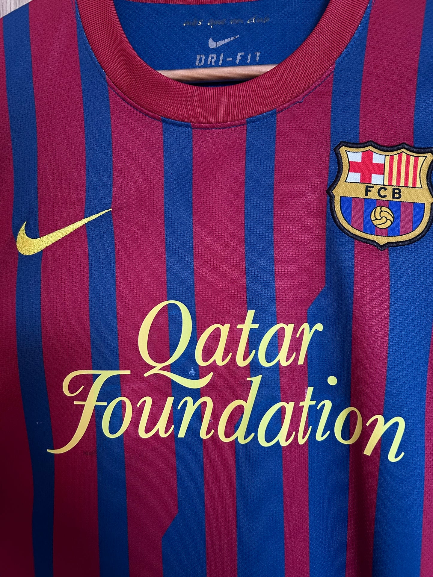 Barcelona 2011-12 Home Shirt - Xavi #6 - S