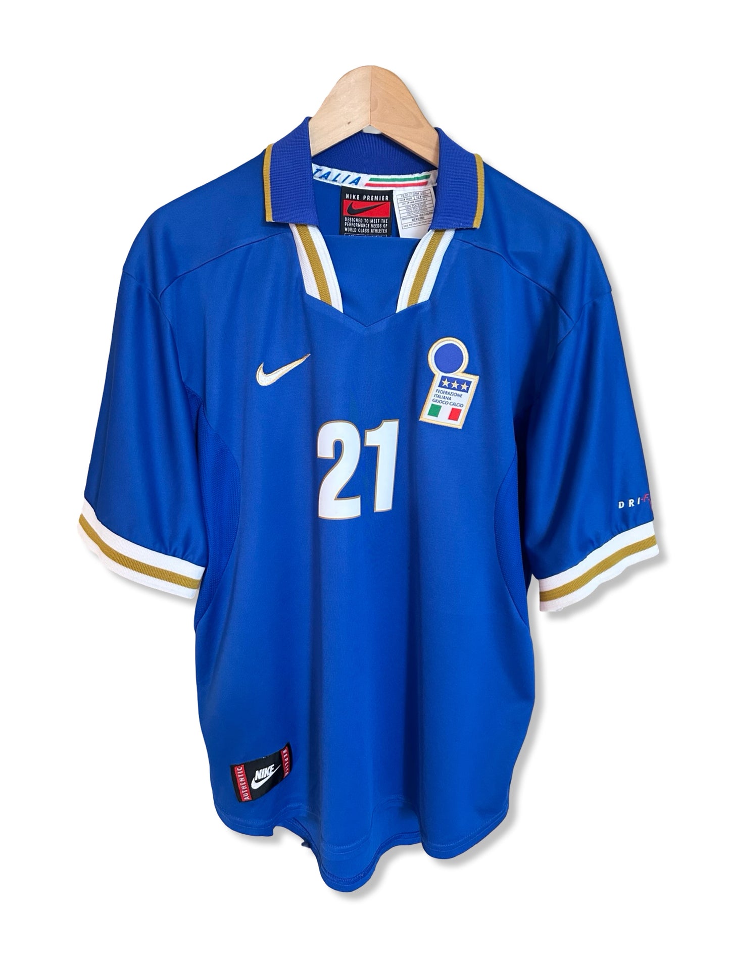 Italy 1996-97 Home Shirt - Zola #21 - L