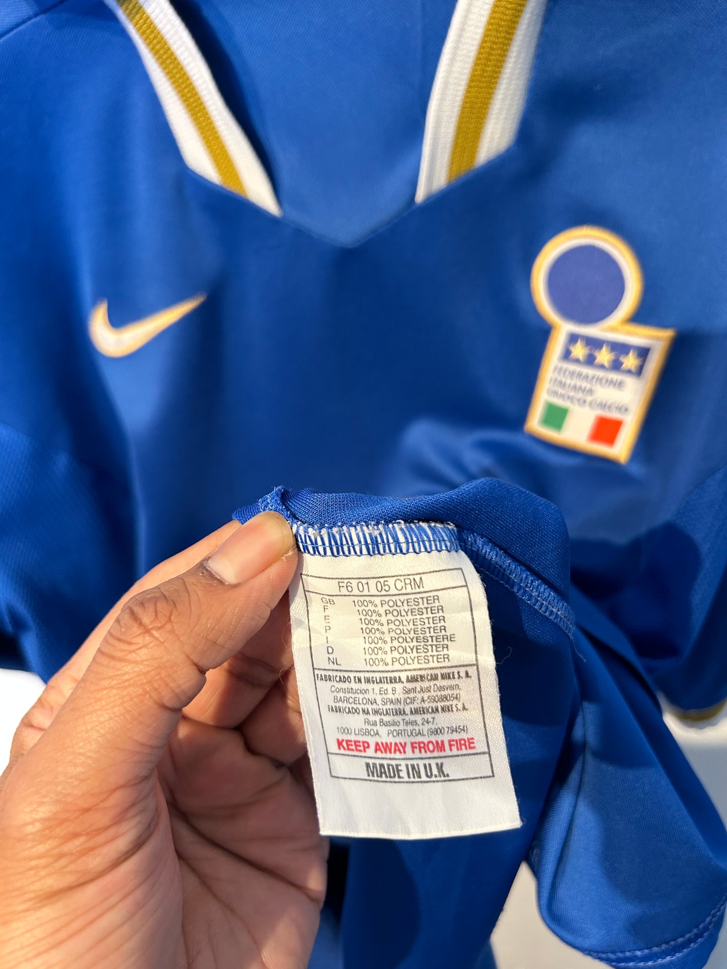 Italy 1996-97 Home Shirt - Baggio #18 - M