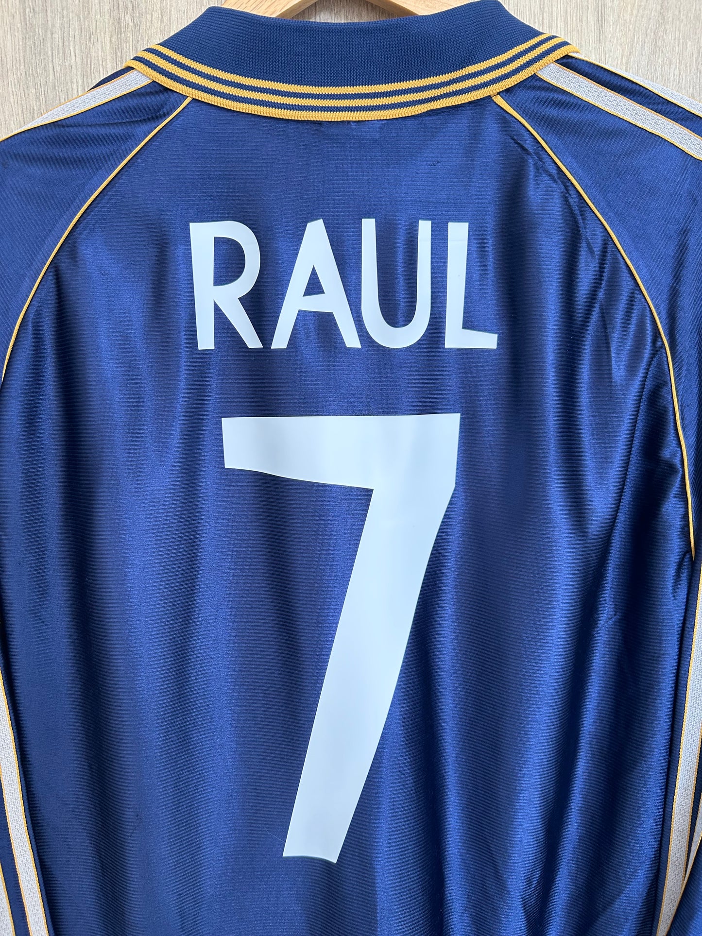 Real Madrid 1998-99 Third Shirt L/S - Raul #7 - XL