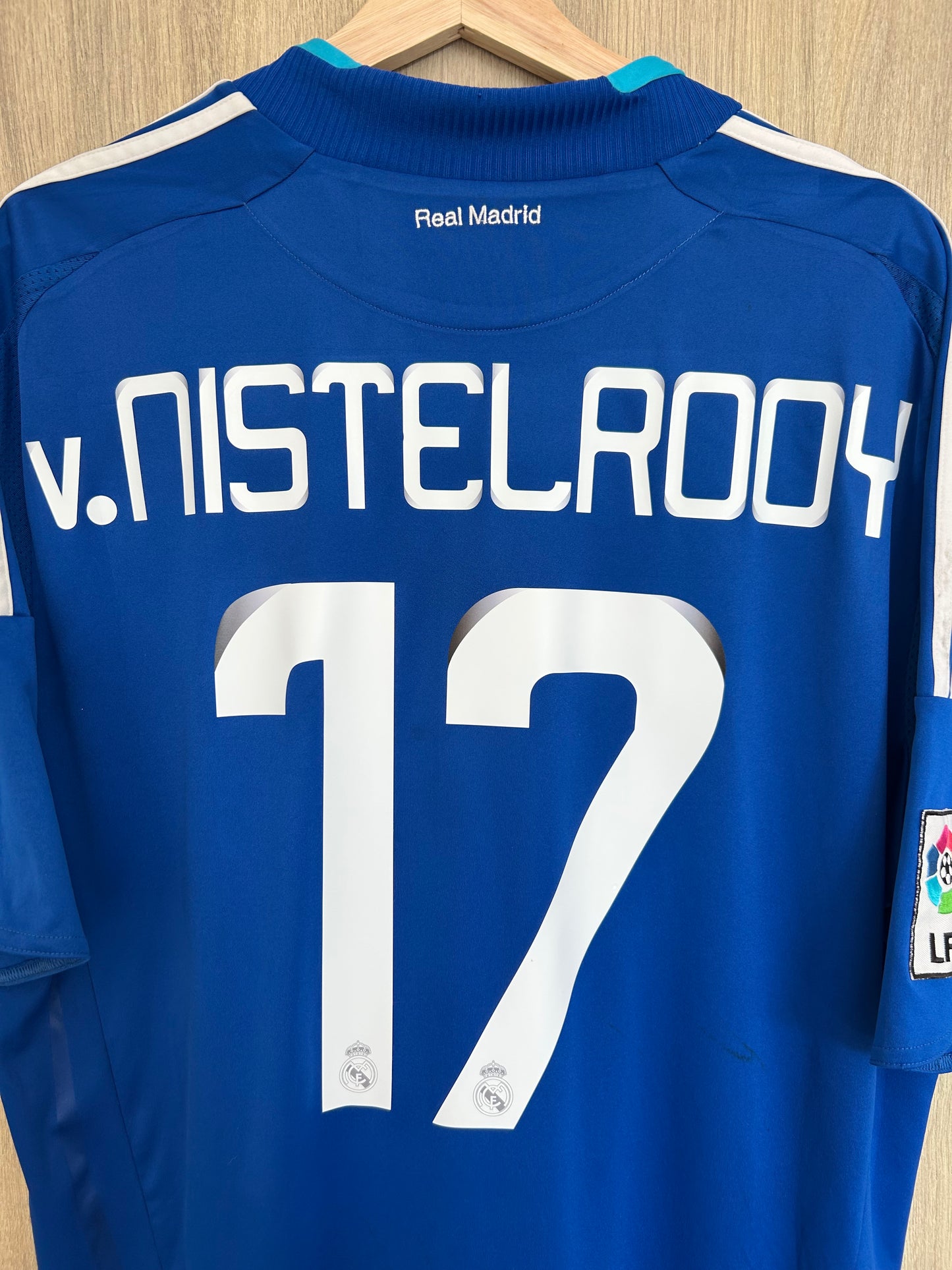 Real Madrid 2008-09 Away Shirt - V. Nistelrooy #17 - XL
