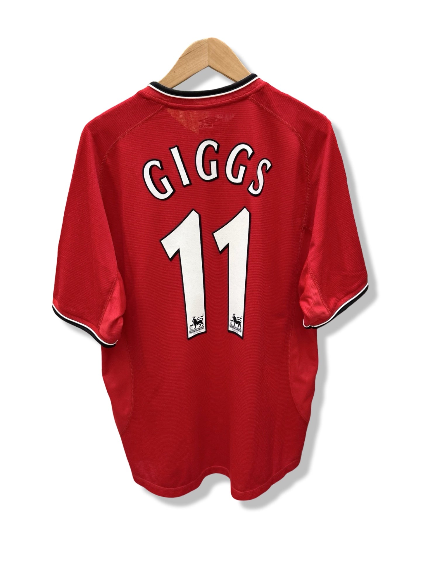 Manchester United 2000-01 Home Shirt, #11 Ryan Giggs - L